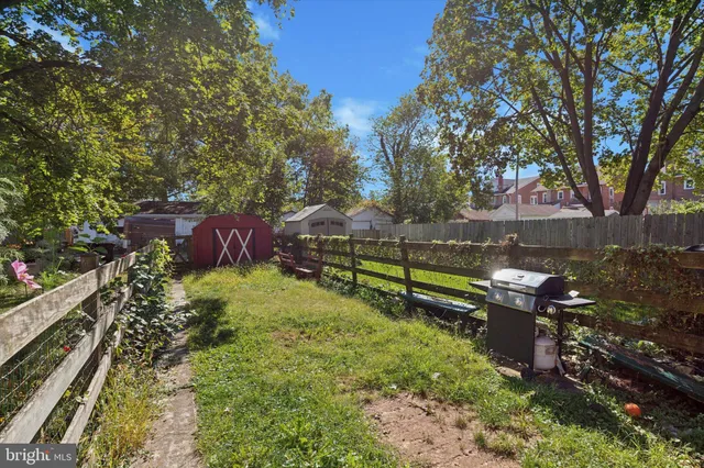 $300,000 | 529 North Chestnut Street, Lansdale, PA 19446