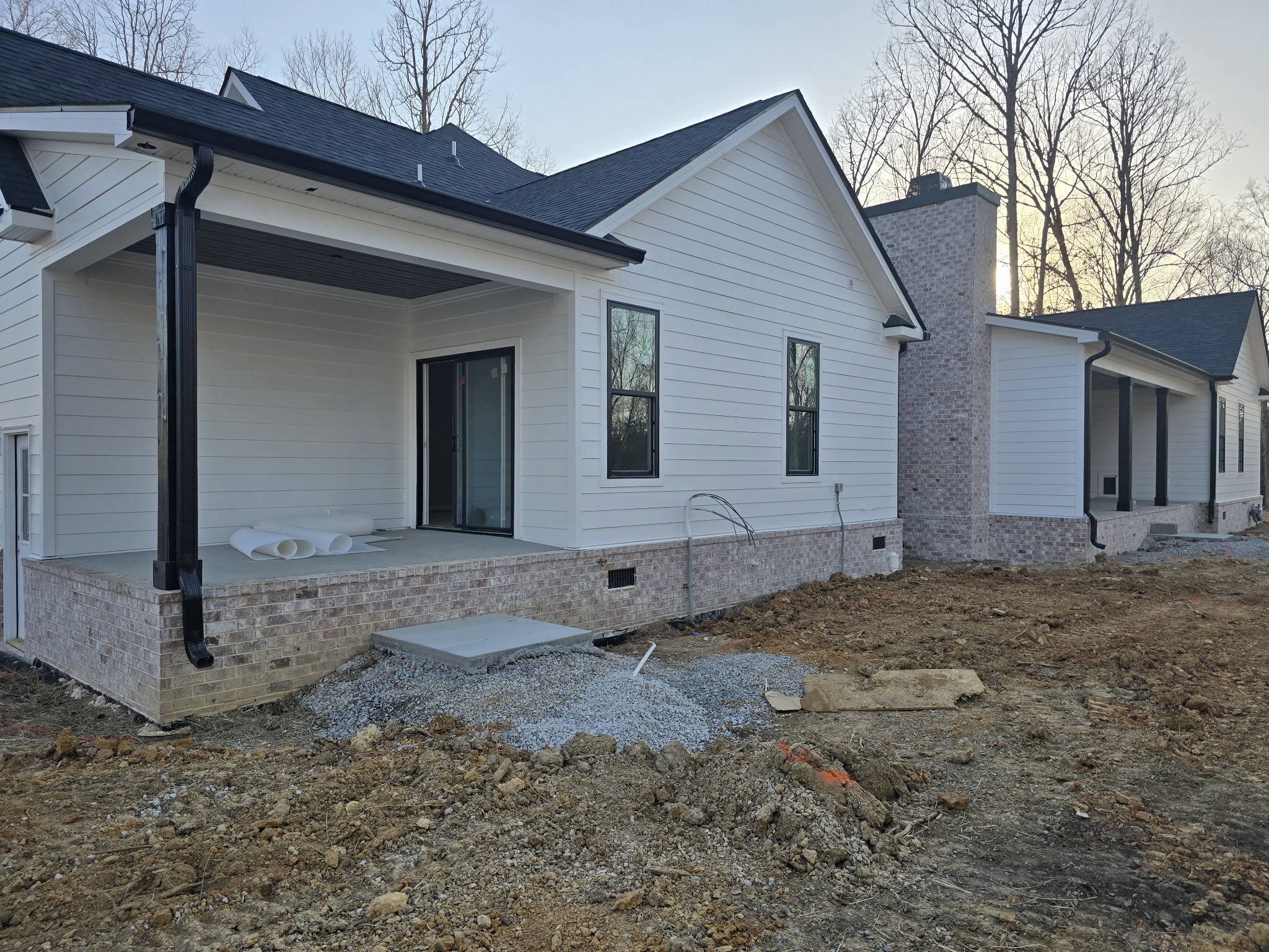 4833 Kedron Road Spring Hill, TN 37174 - Photo 4 of 6 a backyard of a house