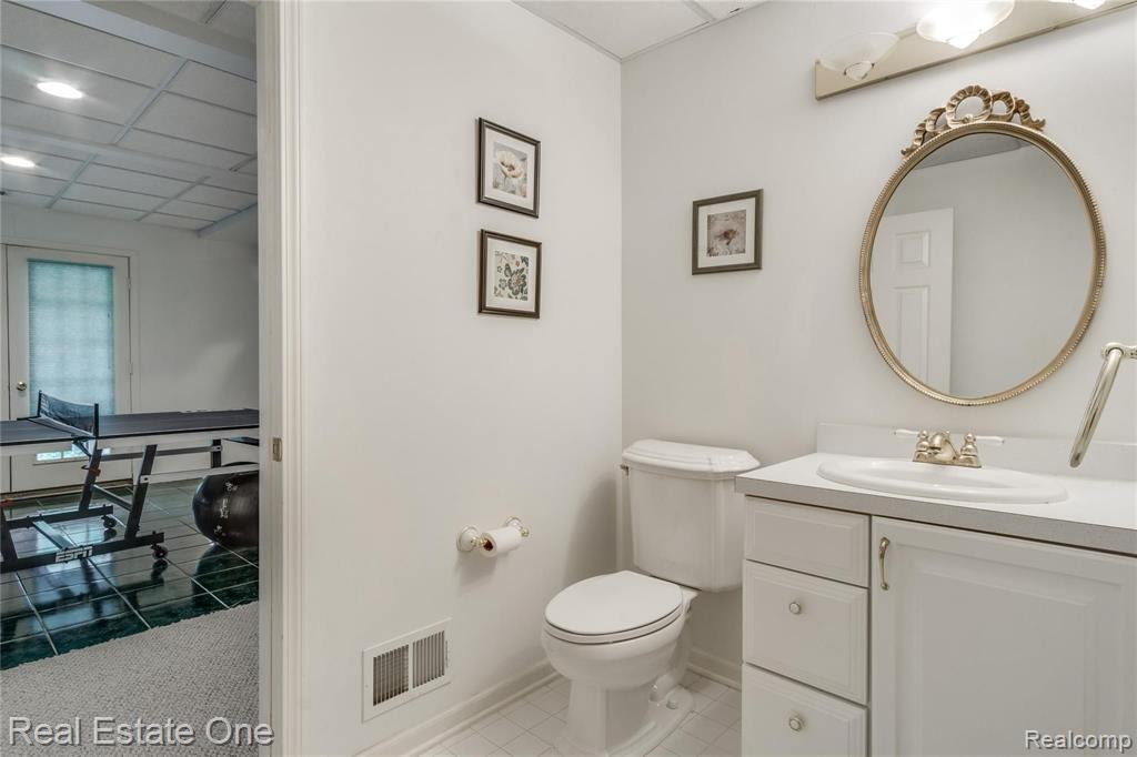 2802 Eagle Drive Rochester Hills, MI 48309 - Photo 69 of 78