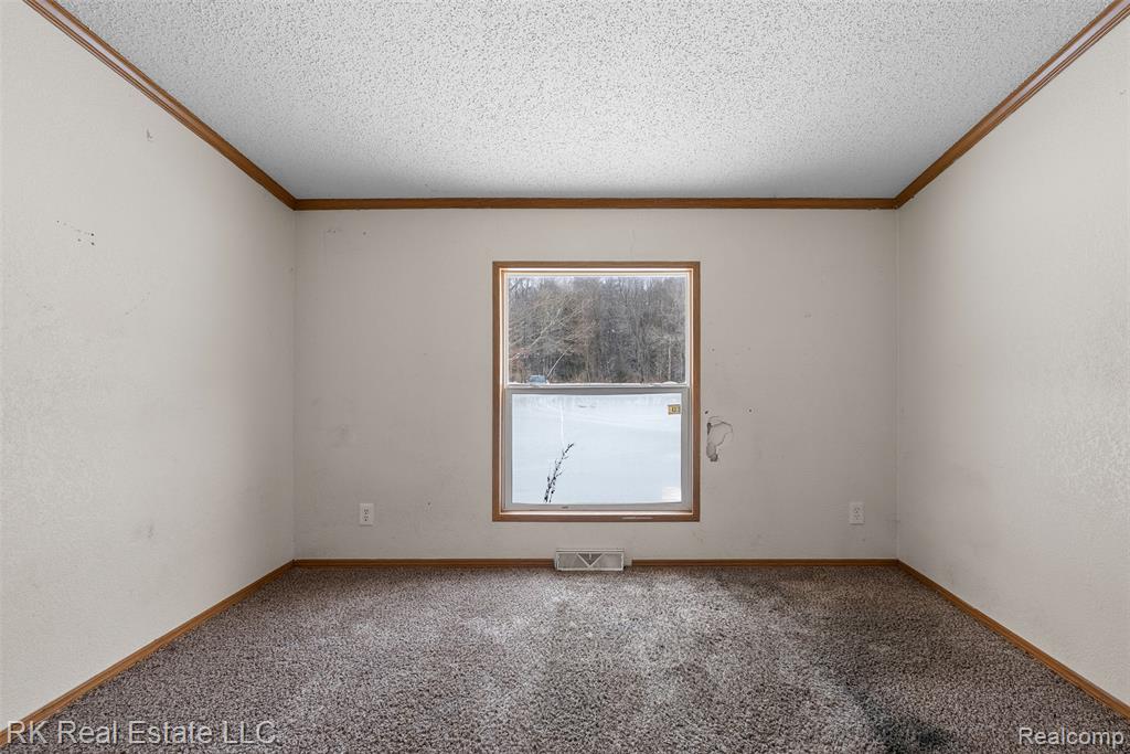 8237 Lambs Road Goodells, MI 48027 - Photo 18 of 34