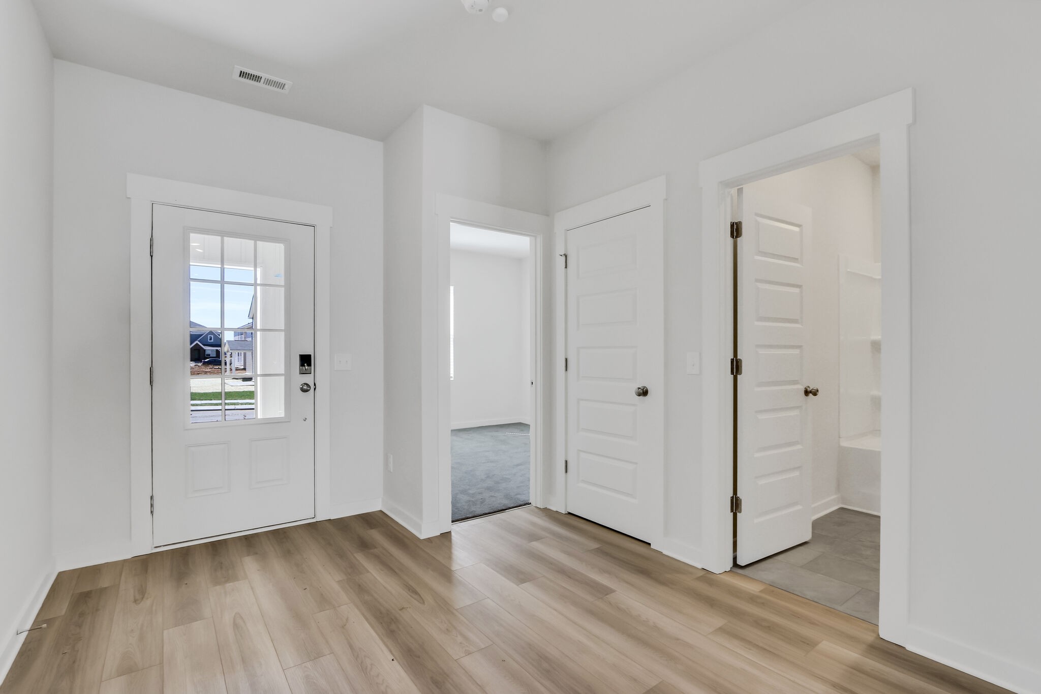156 Southwind Run Spring Hill, TN 37174 - Photo 5 of 34 Gallery Image 5