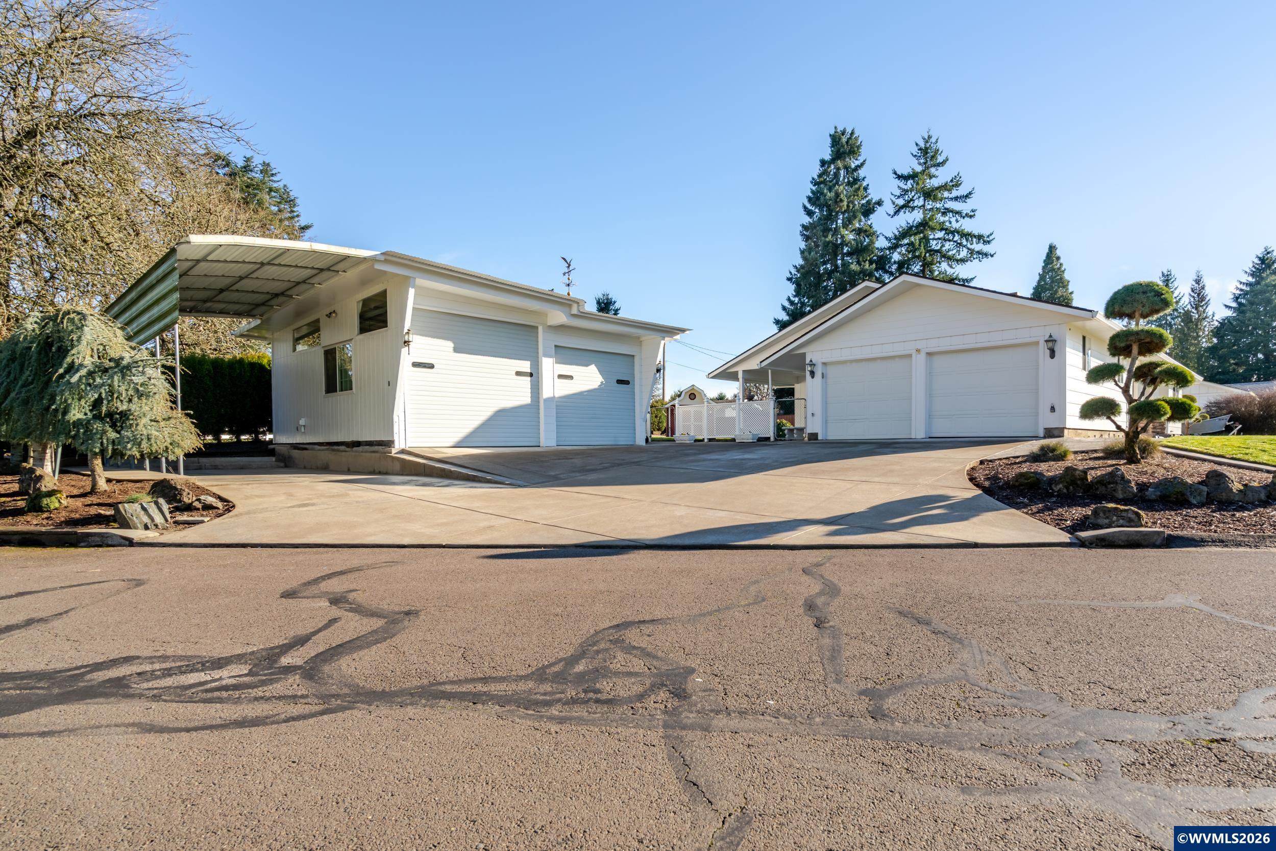 1257 Northeast Lafayette Street Albany, OR 97321 - Photo 3 of 46