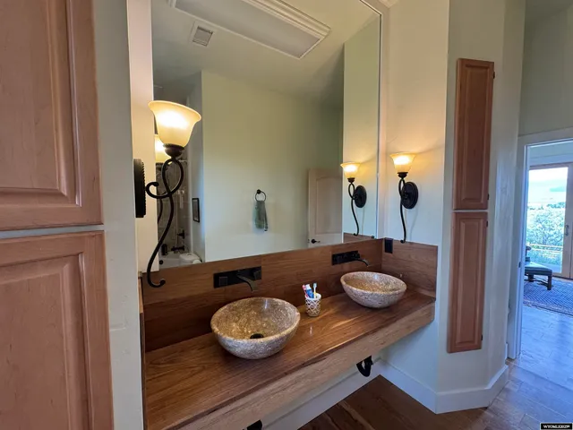 $2,250,000 | 57 Blue Sky Highway, Lander, WY 82520