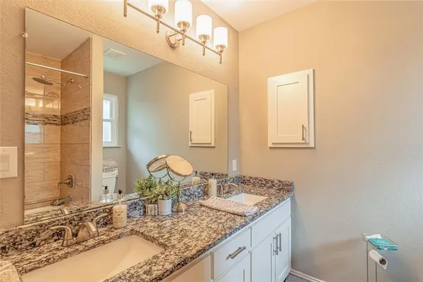 $460,000 | 1100 Byron Lane, Arlington, TX 76012