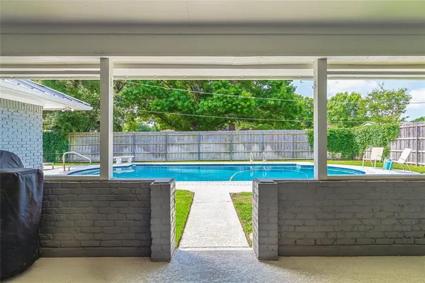 $460,000 | 1100 Byron Lane, Arlington, TX 76012