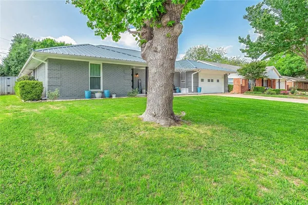 $460,000 | 1100 Byron Lane, Arlington, TX 76012