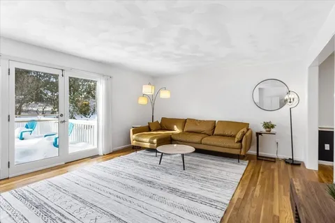 $619,000 | 55 West Street, Unit 3, Medfield, MA 02052