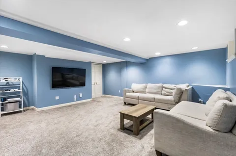 $619,000 | 55 West Street, Unit 3, Medfield, MA 02052