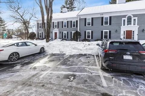 $619,000 | 55 West Street, Unit 3, Medfield, MA 02052