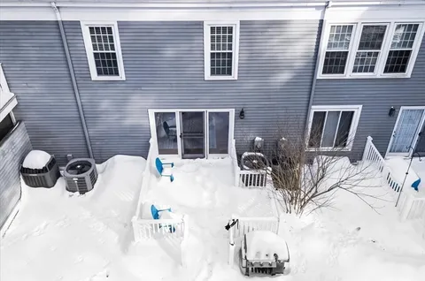 $619,000 | 55 West Street, Unit 3, Medfield, MA 02052