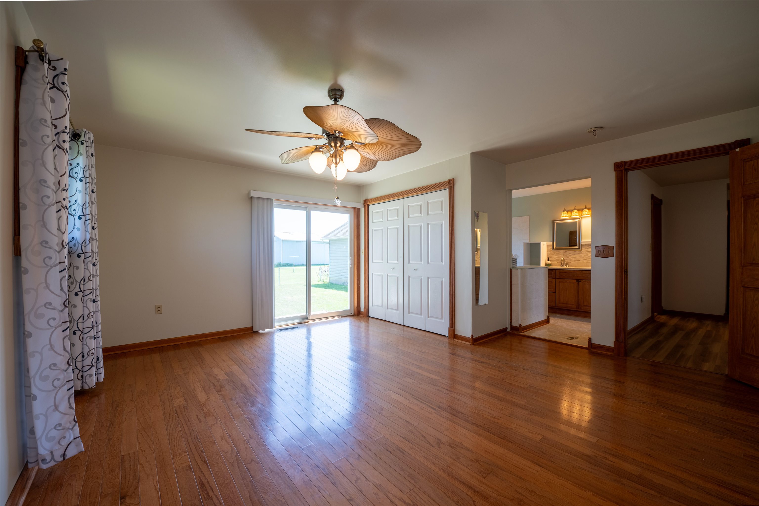 2425 South Poseyville Road Midland, MI 48640 - Photo 15 of 48
