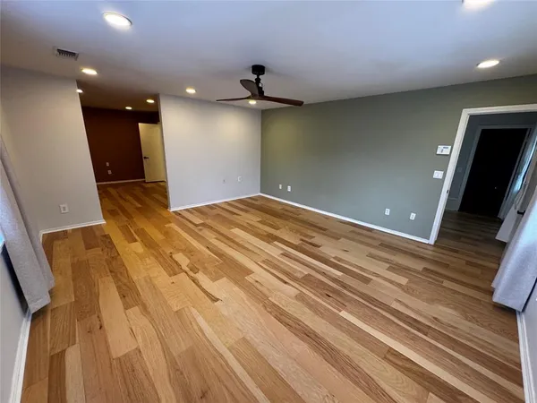 $3,300 | 1112 Kings Highway, Dallas, TX 75208