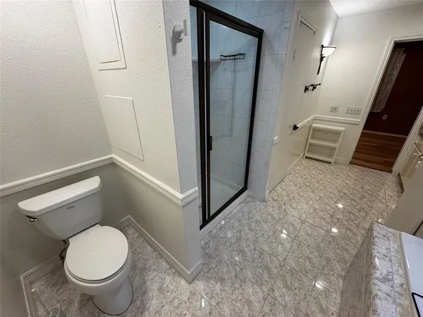 $3,300 | 1112 Kings Highway, Dallas, TX 75208