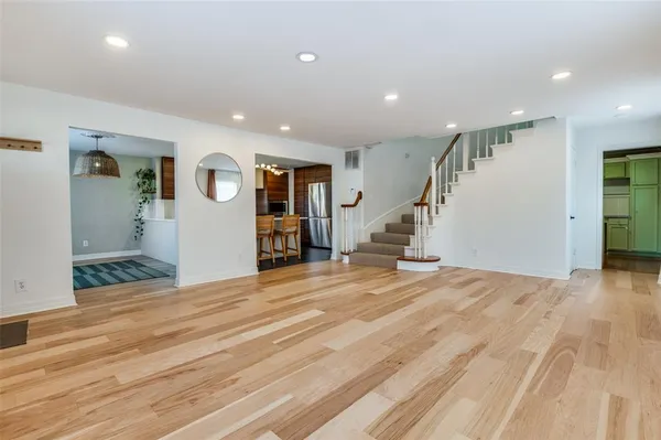 $3,300 | 1112 Kings Highway, Dallas, TX 75208