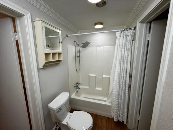 $3,300 | 1112 Kings Highway, Dallas, TX 75208