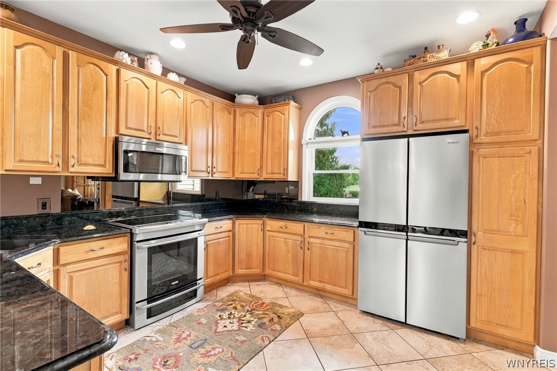 6289 Aiken Road Pendleton, NY 14094 - Photo 12 of 50 Gallery Image 12