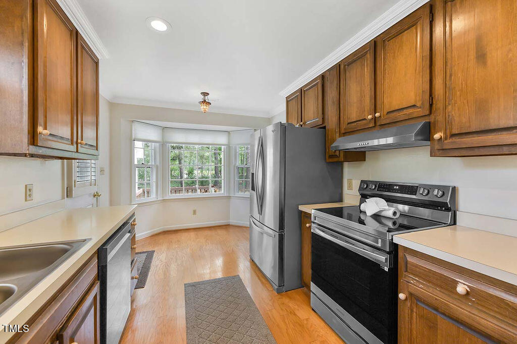 6444 Wynbrook Way Raleigh, NC 27612 - Photo 13 of 39 11