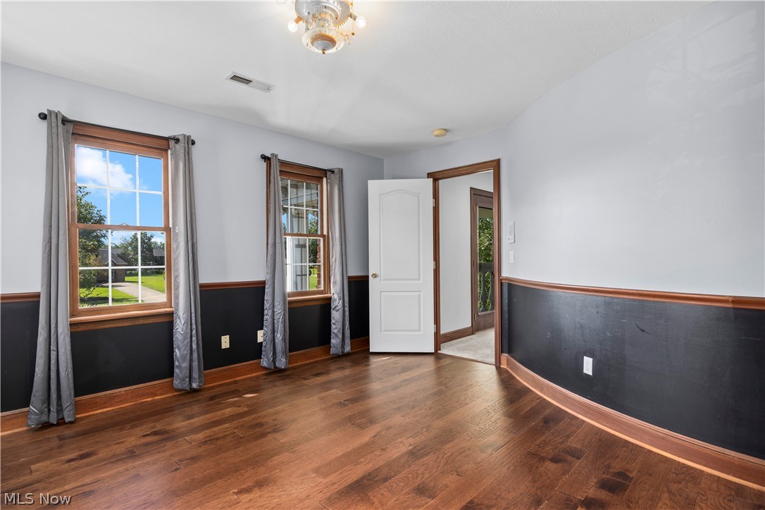 6232 Oak Point Road Lorain, OH 44053 - Photo 29 of 49 Gallery Image 29