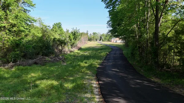 $204,000 | 24 Mississippi 43, Camden, MS 39045