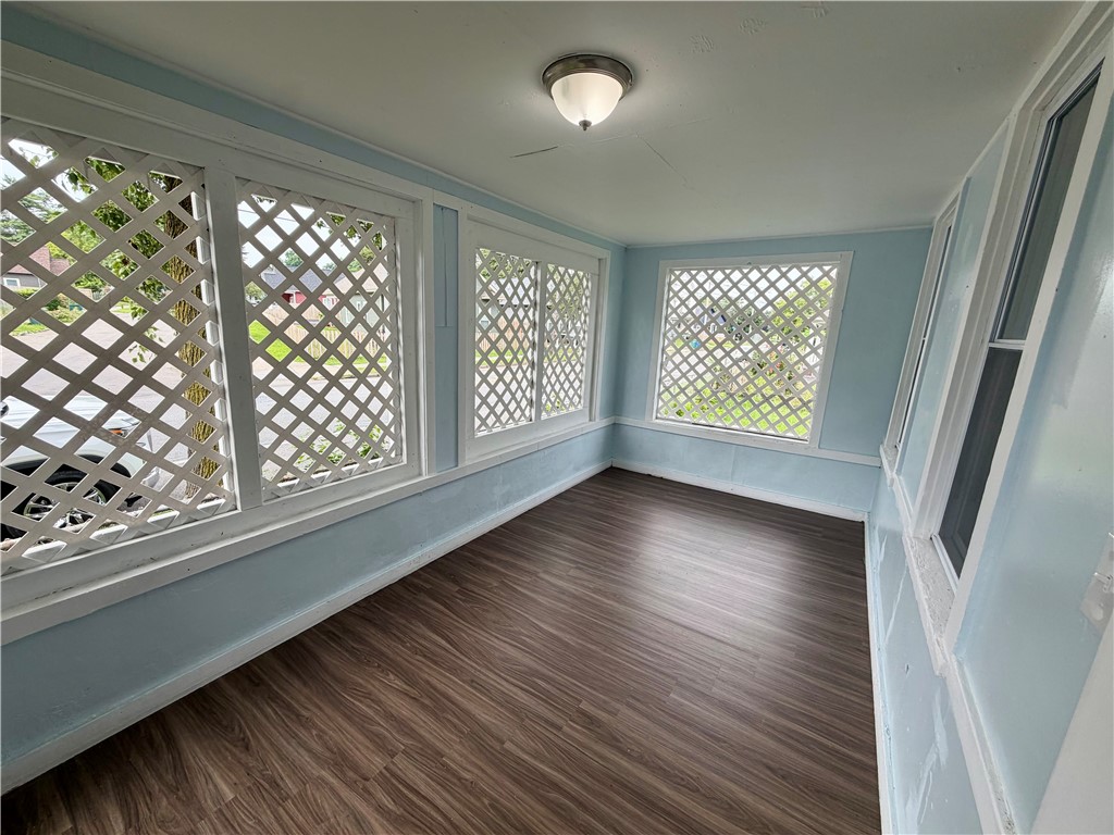 860 Clifford Avenue Rochester, NY 14621 - Photo 3 of 23 Gallery Image 3