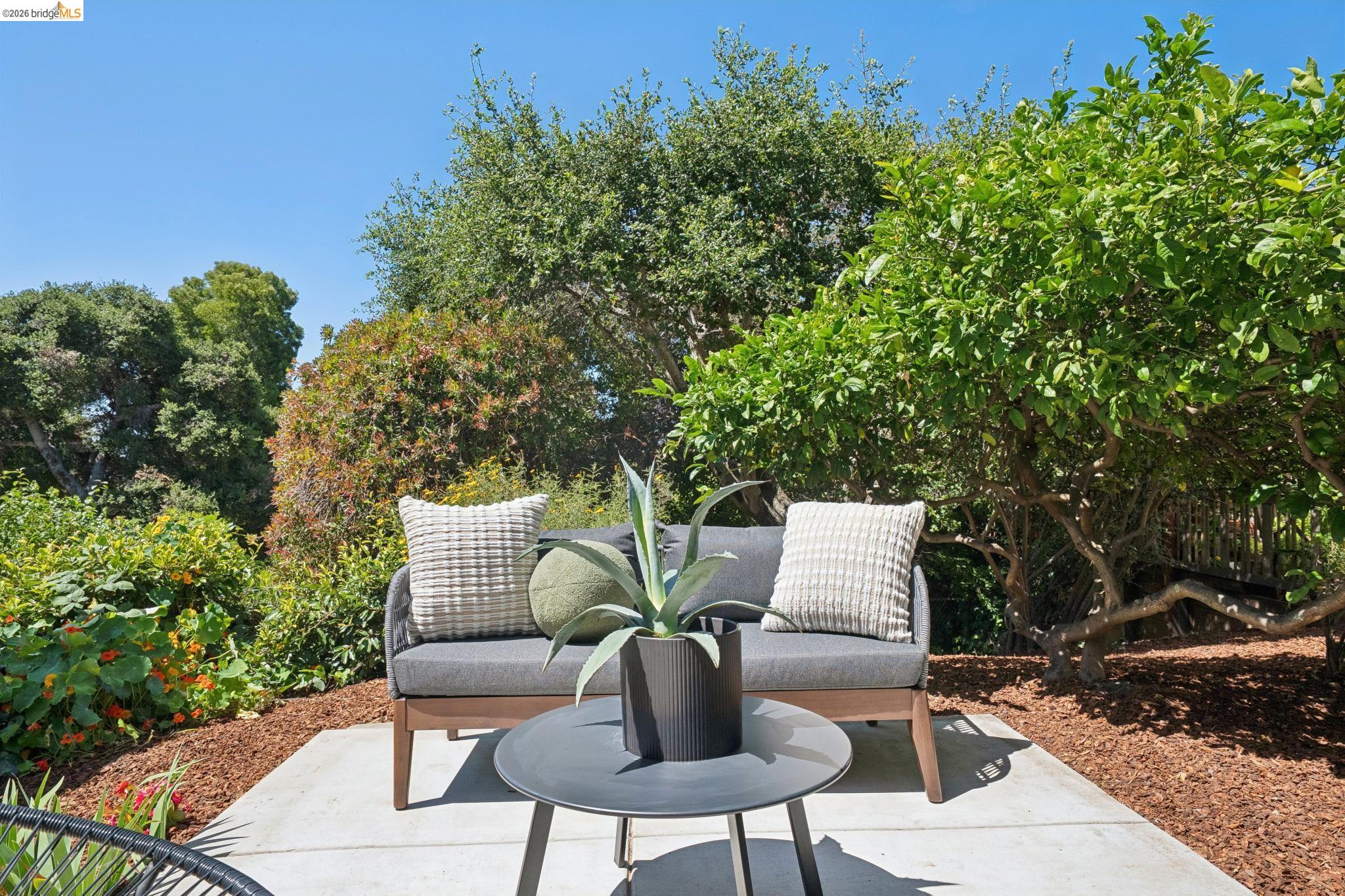 1915 Clemens Road Oakland, CA 94602 - Photo 42 of 48