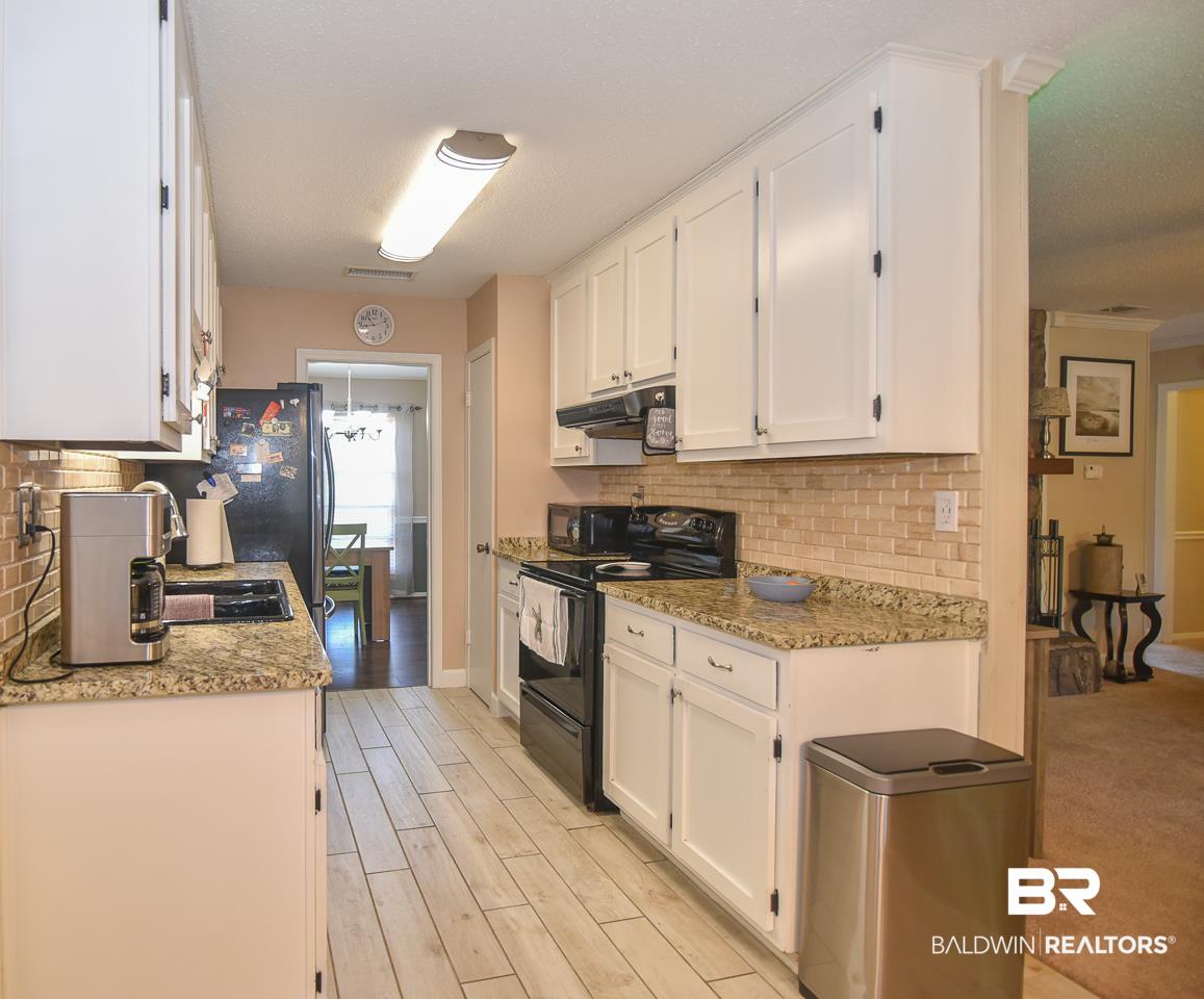 5709 Long Meadow Road Mobile, AL 36609 - Photo 8 of 22