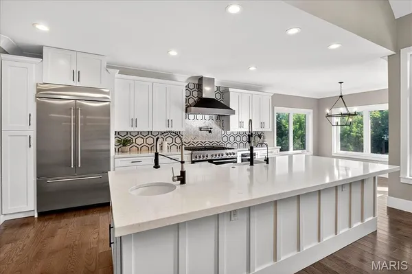 $1,395,000 | 2029 Lily Avenue, Kirkwood, MO 63122