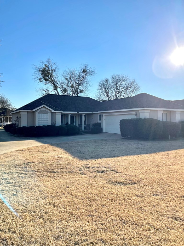 124 Villa Road Eufaula, AL 36027 - Photo 2 of 27 Front View
