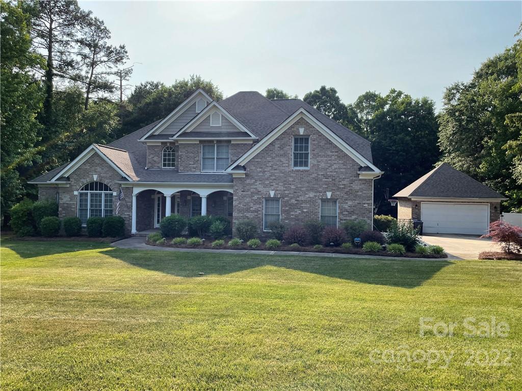 1419 Doe Ridge Lane Fort Mill, SC 29715 - Photo 1 of 13 Gallery Image 1