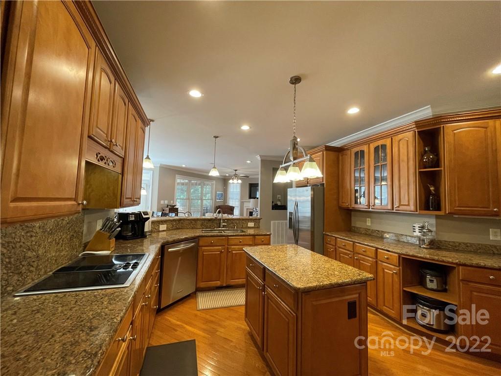 1419 Doe Ridge Lane Fort Mill, SC 29715 - Photo 6 of 13 Gallery Image 6