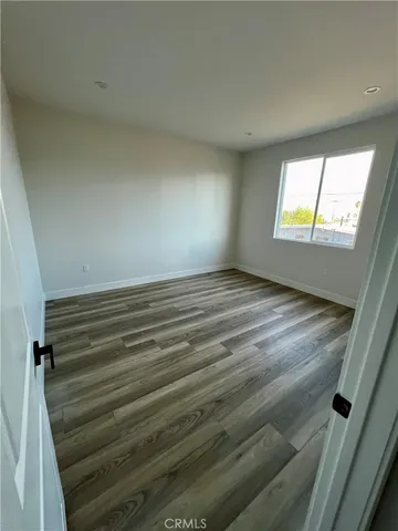 a view of empty room with window