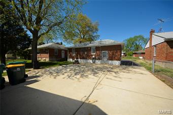946 Chain Of Rocks Drive St. Louis, MO 63137 - Photo 18 of 18 Gallery Image 18