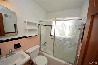 946 Chain Of Rocks Drive St. Louis, MO 63137 - Photo 6 of 18 Gallery Image 6