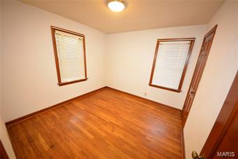 946 Chain Of Rocks Drive St. Louis, MO 63137 - Photo 8 of 18 Gallery Image 8
