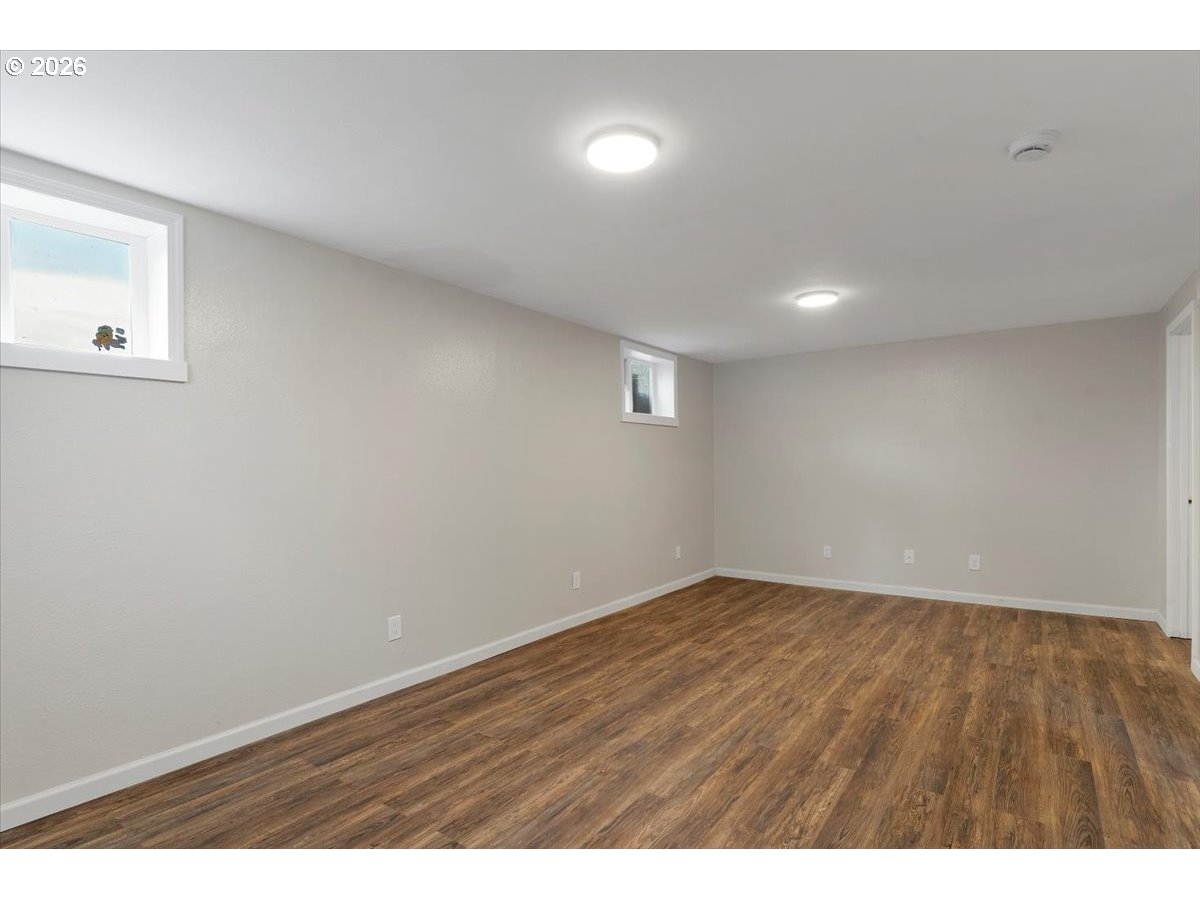 175 Northwest 3rd Street Willamina, OR 97396 - Photo 22 of 38