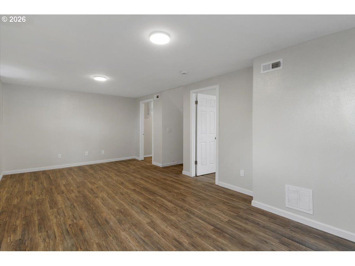 175 Northwest 3rd Street Willamina, OR 97396 - Photo 24 of 38