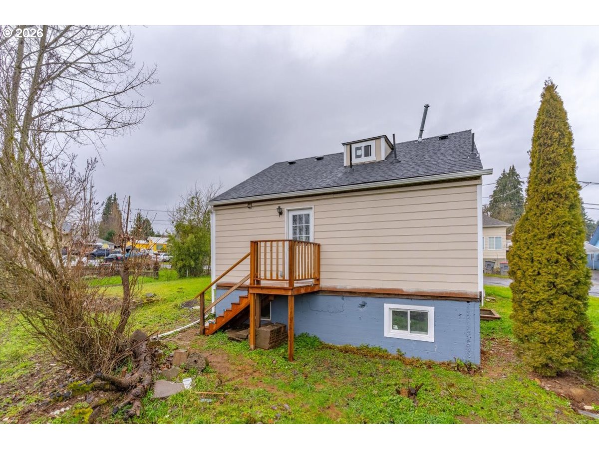 175 Northwest 3rd Street Willamina, OR 97396 - Photo 31 of 38