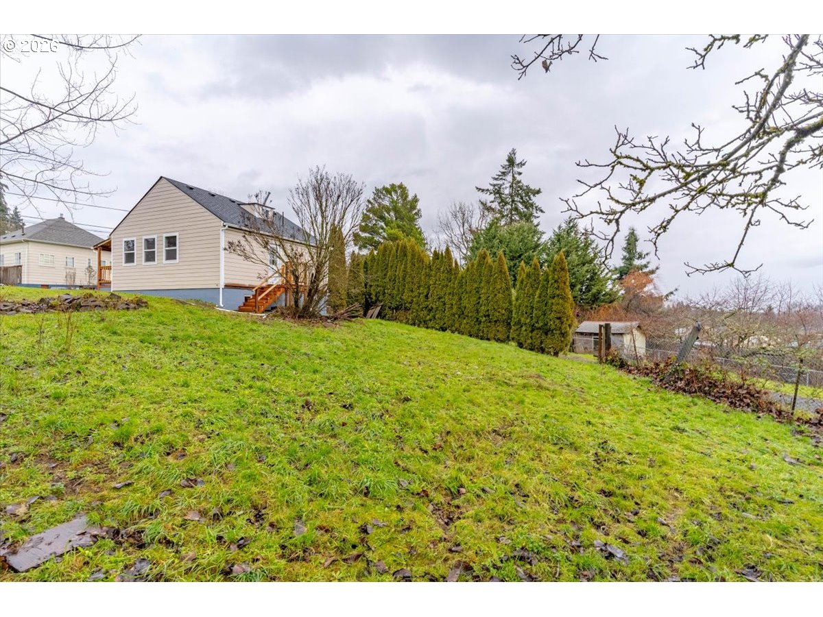 175 Northwest 3rd Street Willamina, OR 97396 - Photo 32 of 38