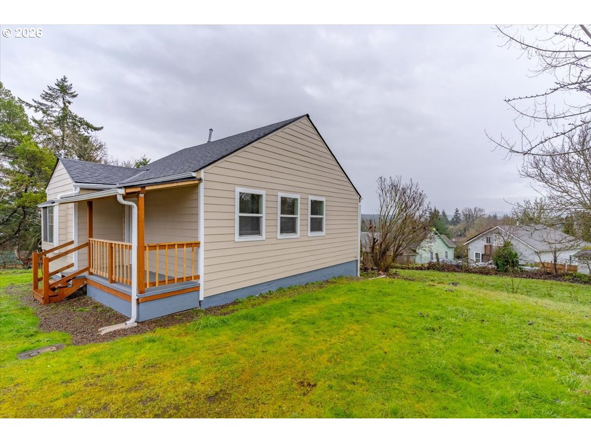 175 Northwest 3rd Street Willamina, OR 97396 - Photo 33 of 38