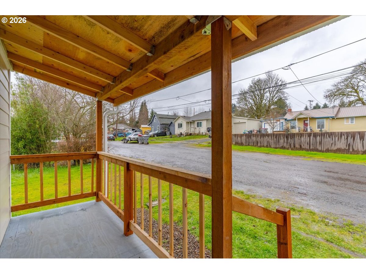 175 Northwest 3rd Street Willamina, OR 97396 - Photo 4 of 38