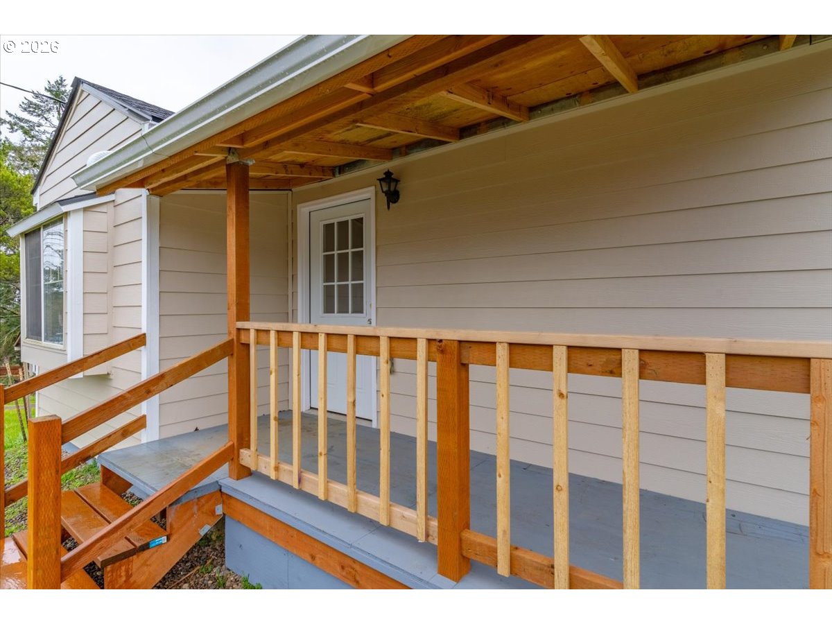 175 Northwest 3rd Street Willamina, OR 97396 - Photo 5 of 38