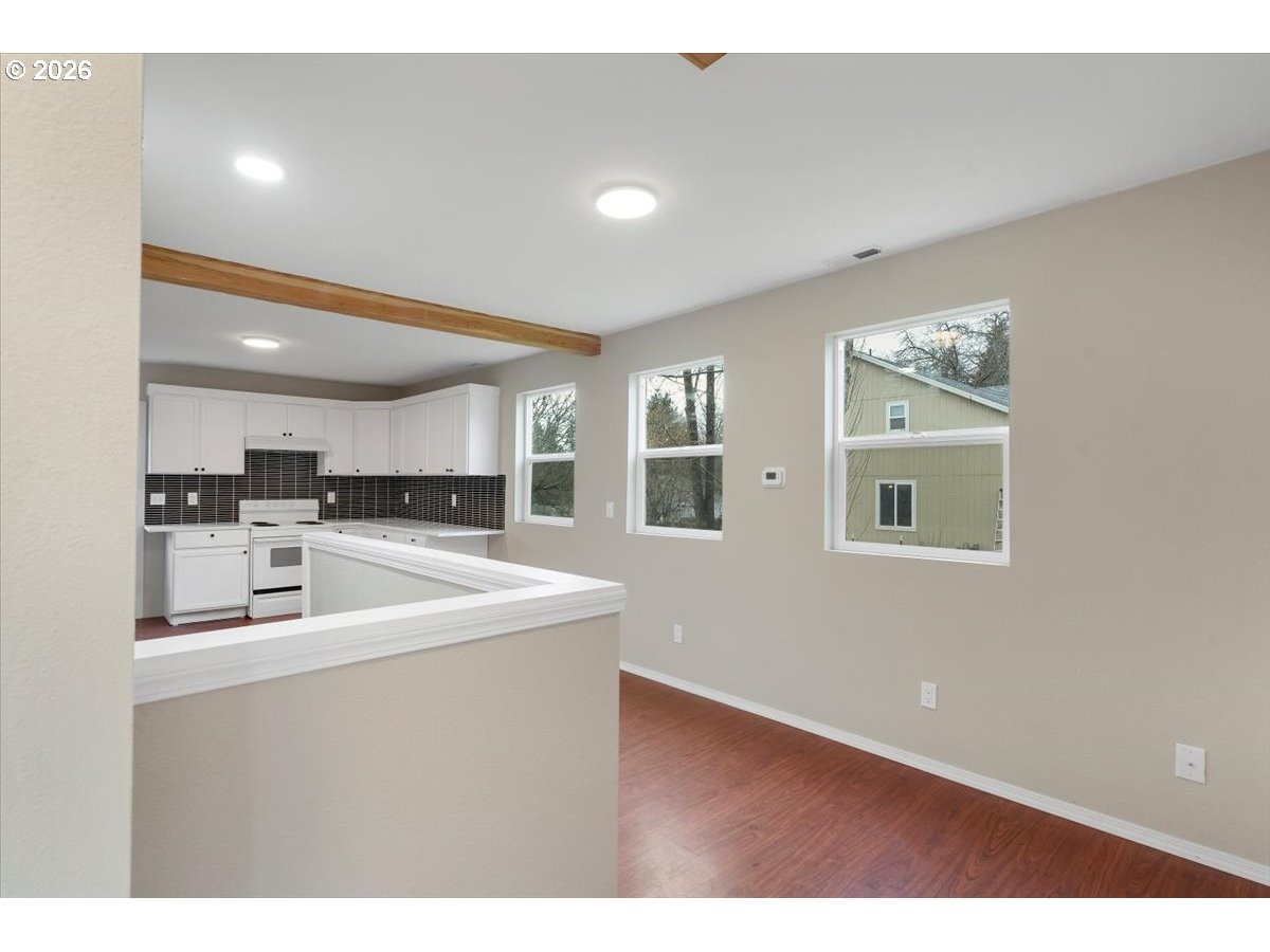 175 Northwest 3rd Street Willamina, OR 97396 - Photo 9 of 38