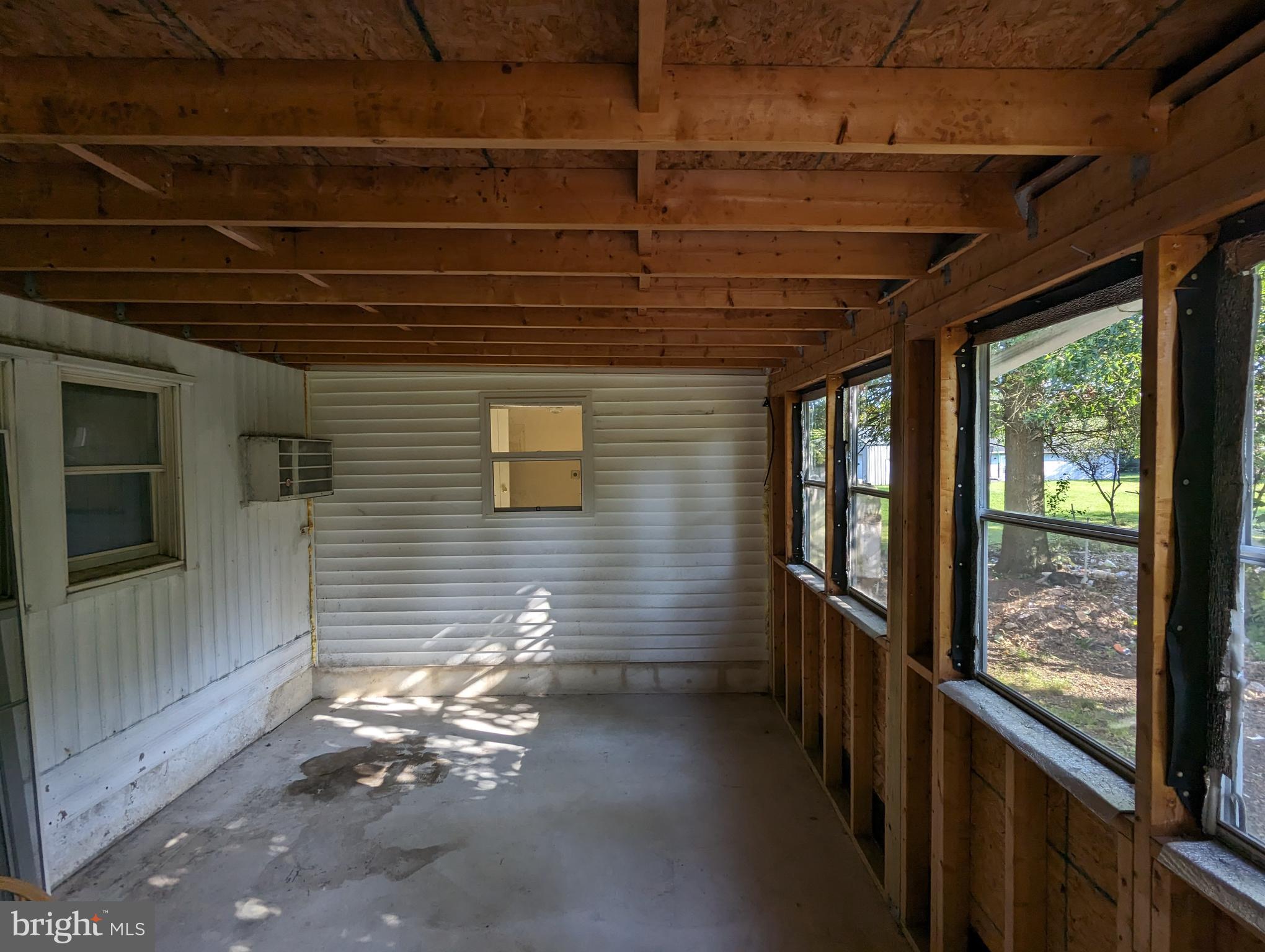 1062 Graber Road Red Hill, PA 18076 - Photo 11 of 16 Garage