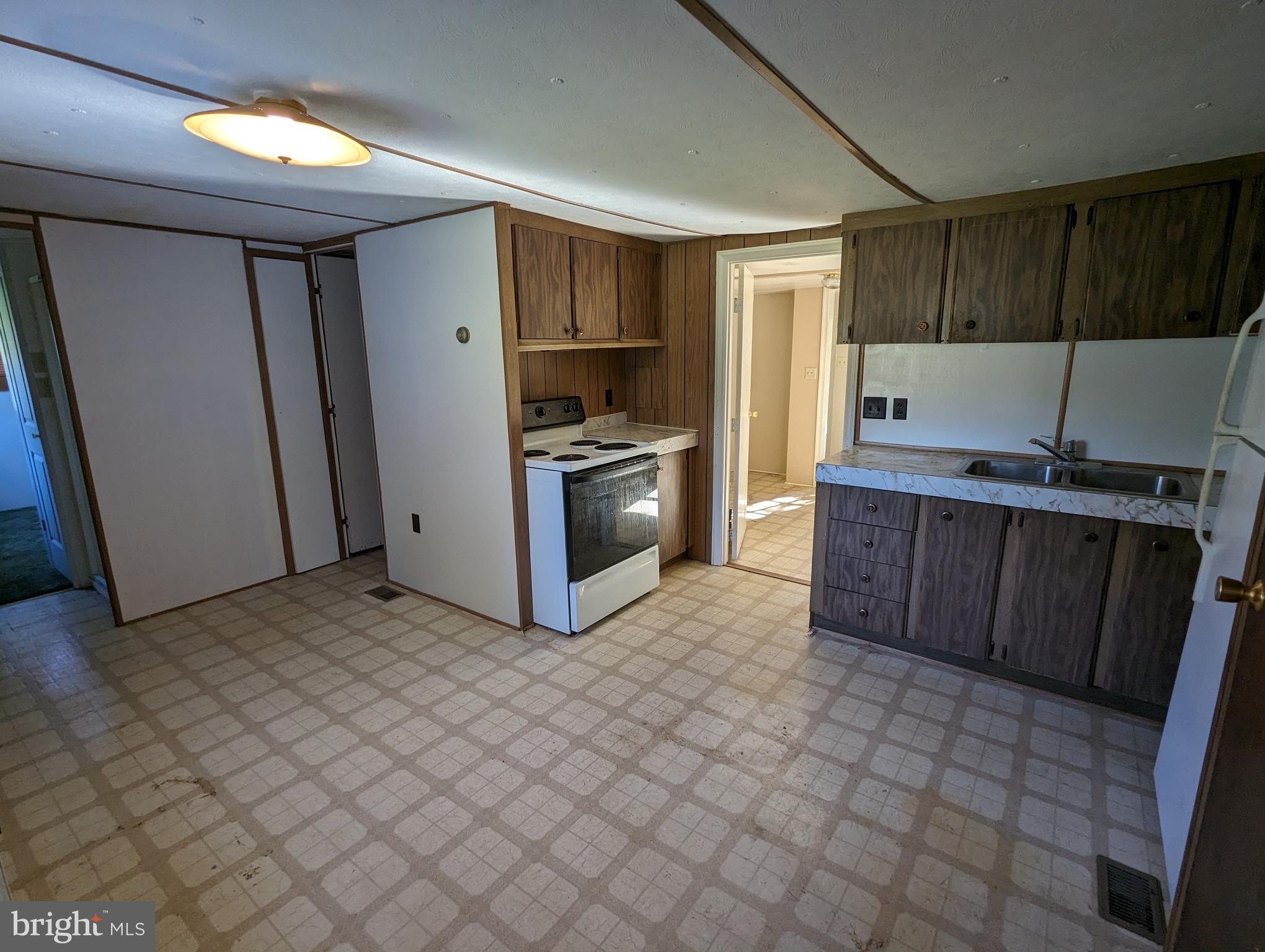 1062 Graber Road Red Hill, PA 18076 - Photo 3 of 16 Kitchen