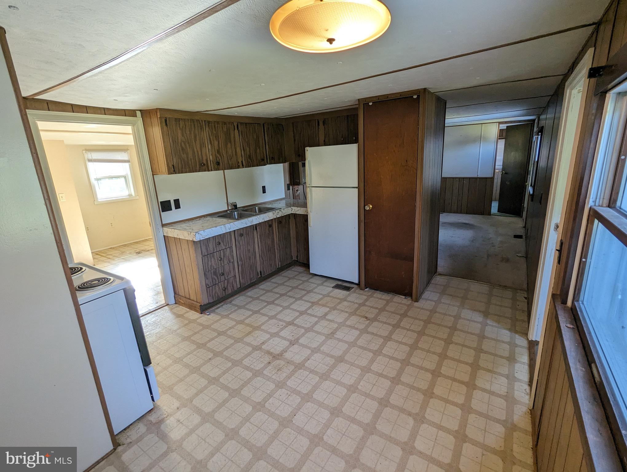 1062 Graber Road Red Hill, PA 18076 - Photo 4 of 16 Kitchen