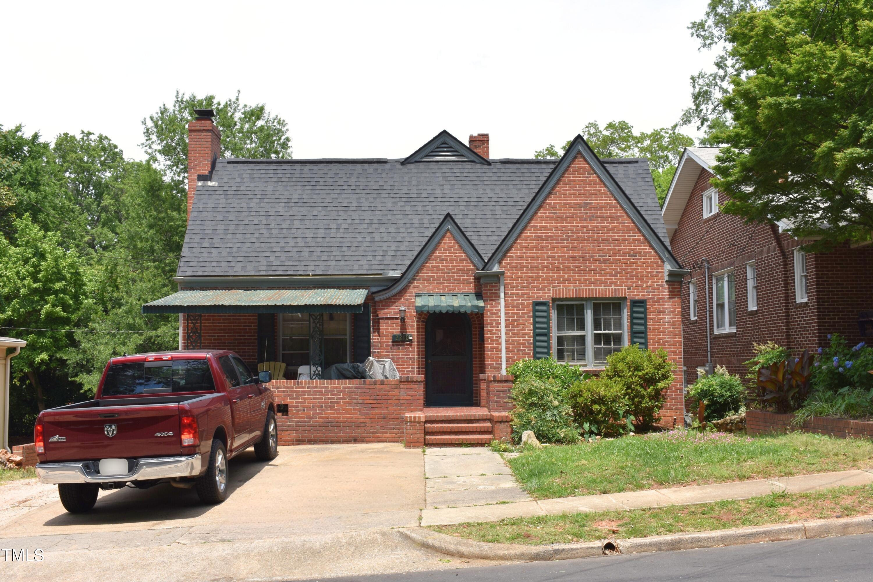 2210 Hope Street Raleigh, NC 27607 - Photo 1 of 4 1 (1)