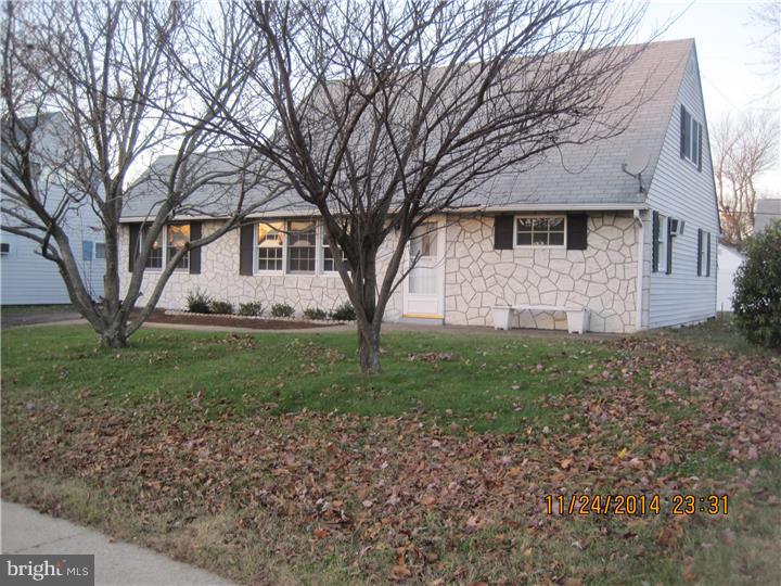 24 Maroon Road Levittown, PA 19056 - Photo 1 of 14 Gallery Image 1