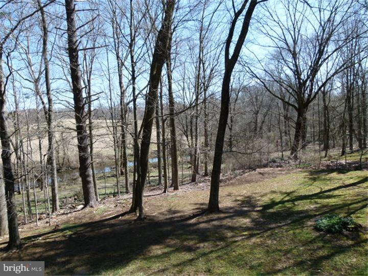 662 Malin Road Newtown Square, PA 19073 - Photo 22 of 25 View in Back