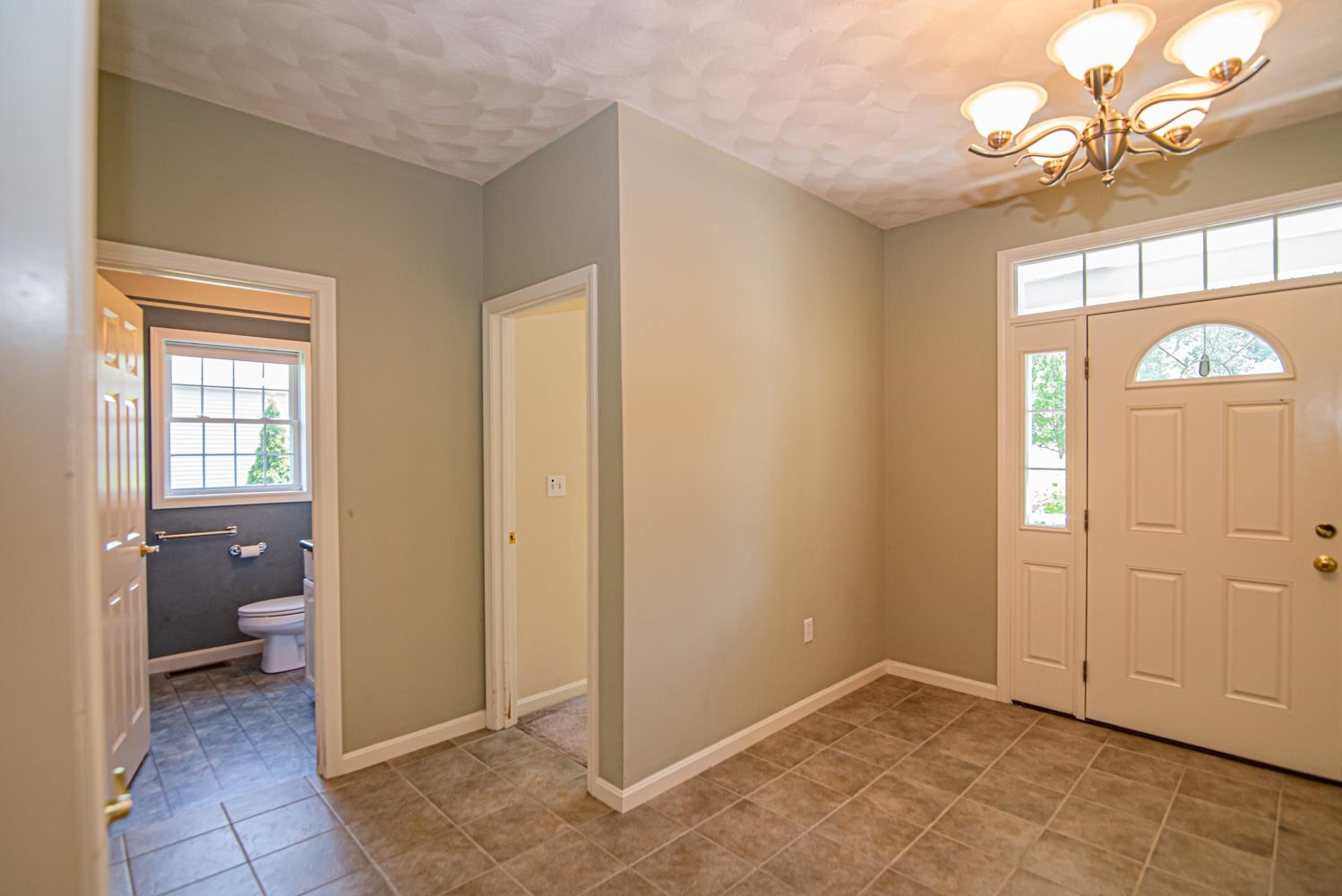 32 St Andrews Way Londonderry, NH 03053 - Photo 12 of 31