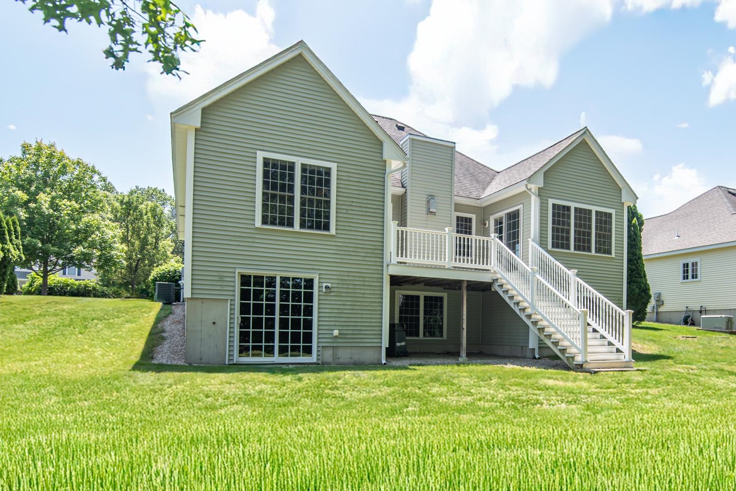 32 St Andrews Way Londonderry, NH 03053 - Photo 24 of 31